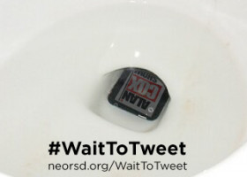 #WaitToTweet: Toilet-texting trends toward topical