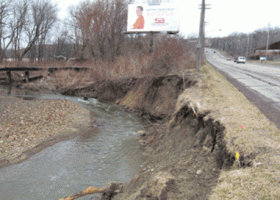 GIF: Animation shows before-and-after #StormwaterProgram emergency repairs