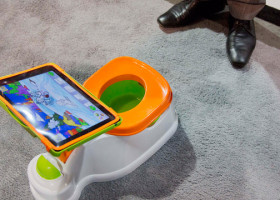 NEWS: #WaitToTweet ’til you’re toilet-trained? iPotty voted worst toy of 2013
