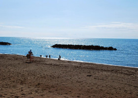 NEWS: Back to the beach, Memorial Day weekend means daily water tests resume to keep beachgoers safe